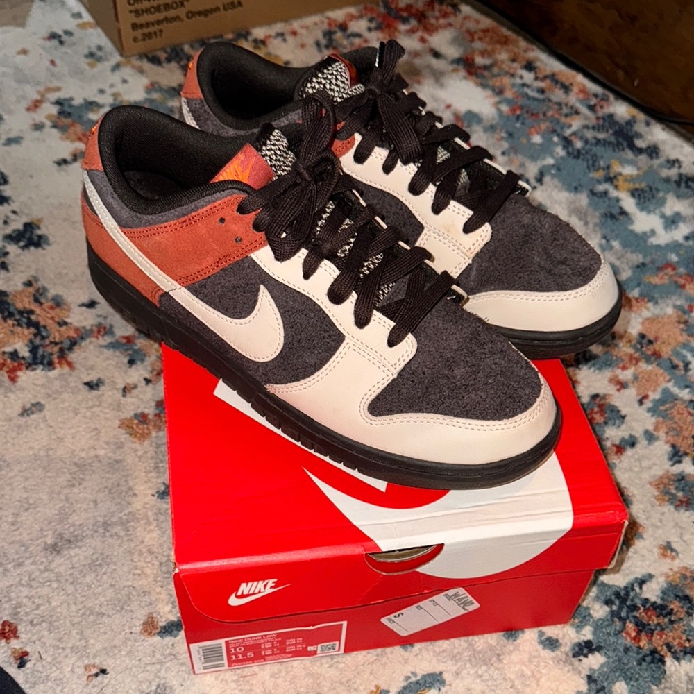 Nike Dunk Low Red Panda